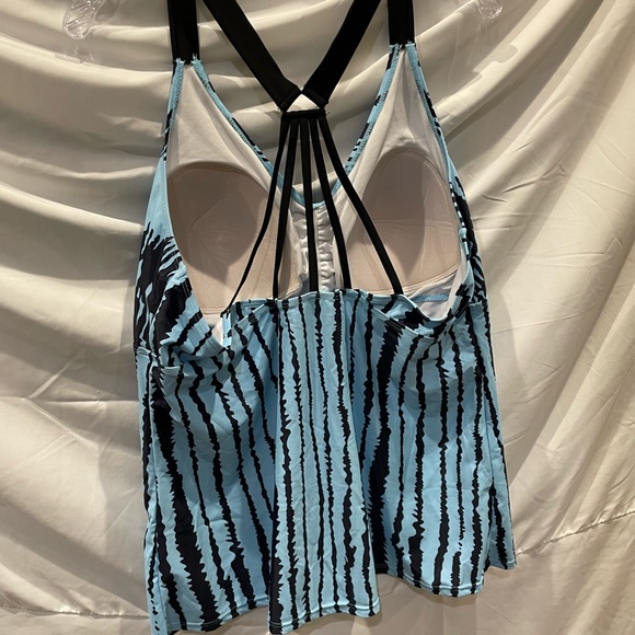 Tankini Top - Picture 2 of 6